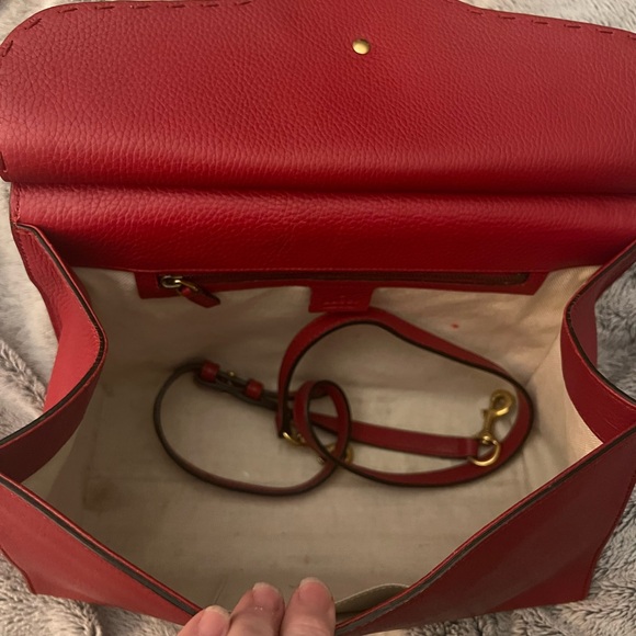 Gucci marmount handbag, has wear on corners, left side of bag and some scratches - Picture 2 of 6